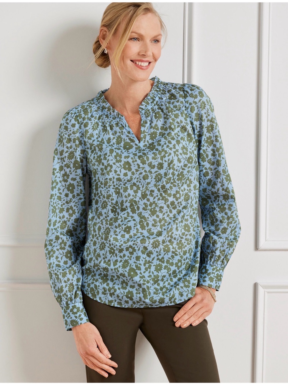 Talbots ditsy floral smocked top green floral print small cottagecore